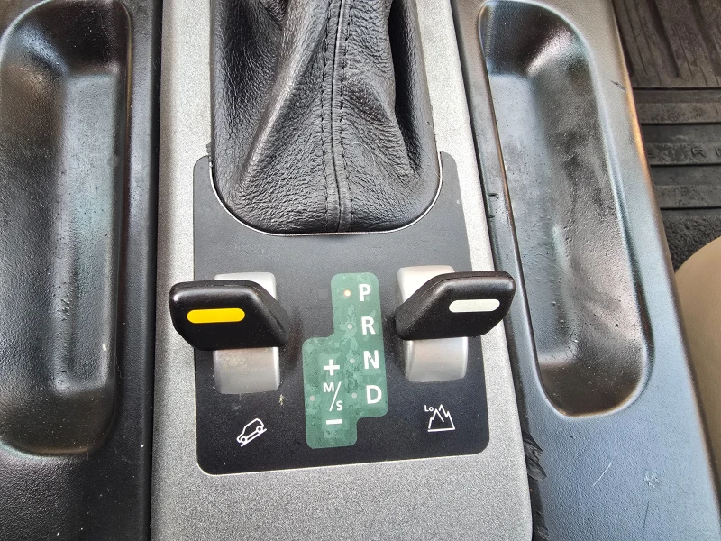 Land Rover Range rover 3.0D ITALIA, снимка 17 - Автомобили и джипове - 51686389