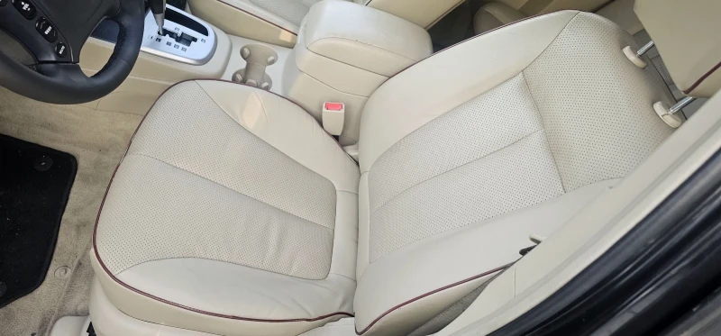 Hyundai Santa fe 2.7 БЕНЗИН АВТОМАТ 7 МЕСТАТА ЛИЗИНГ , снимка 8 - Автомобили и джипове - 52729343