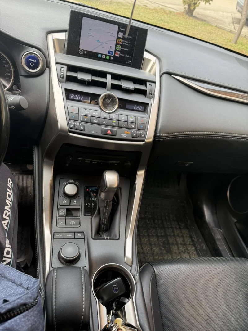 Lexus NX 300h, снимка 7 - Автомобили и джипове - 53403426