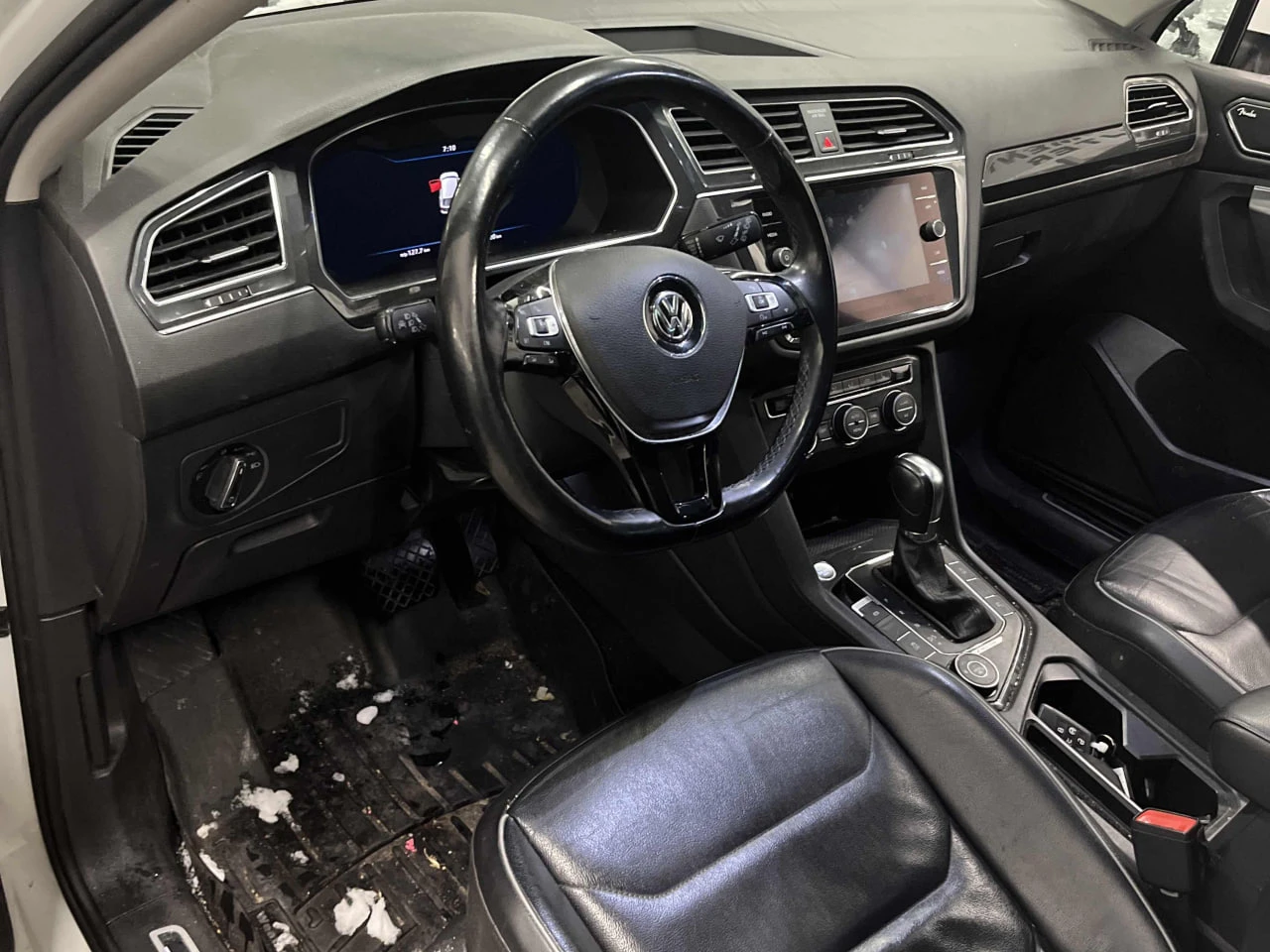 VW Tiguan CARFAX* *   *  | Mobile.bg   9