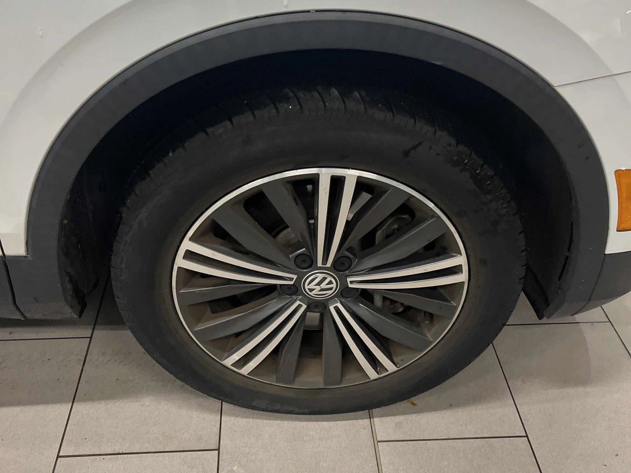 VW Tiguan CARFAX* *   *  | Mobile.bg   5