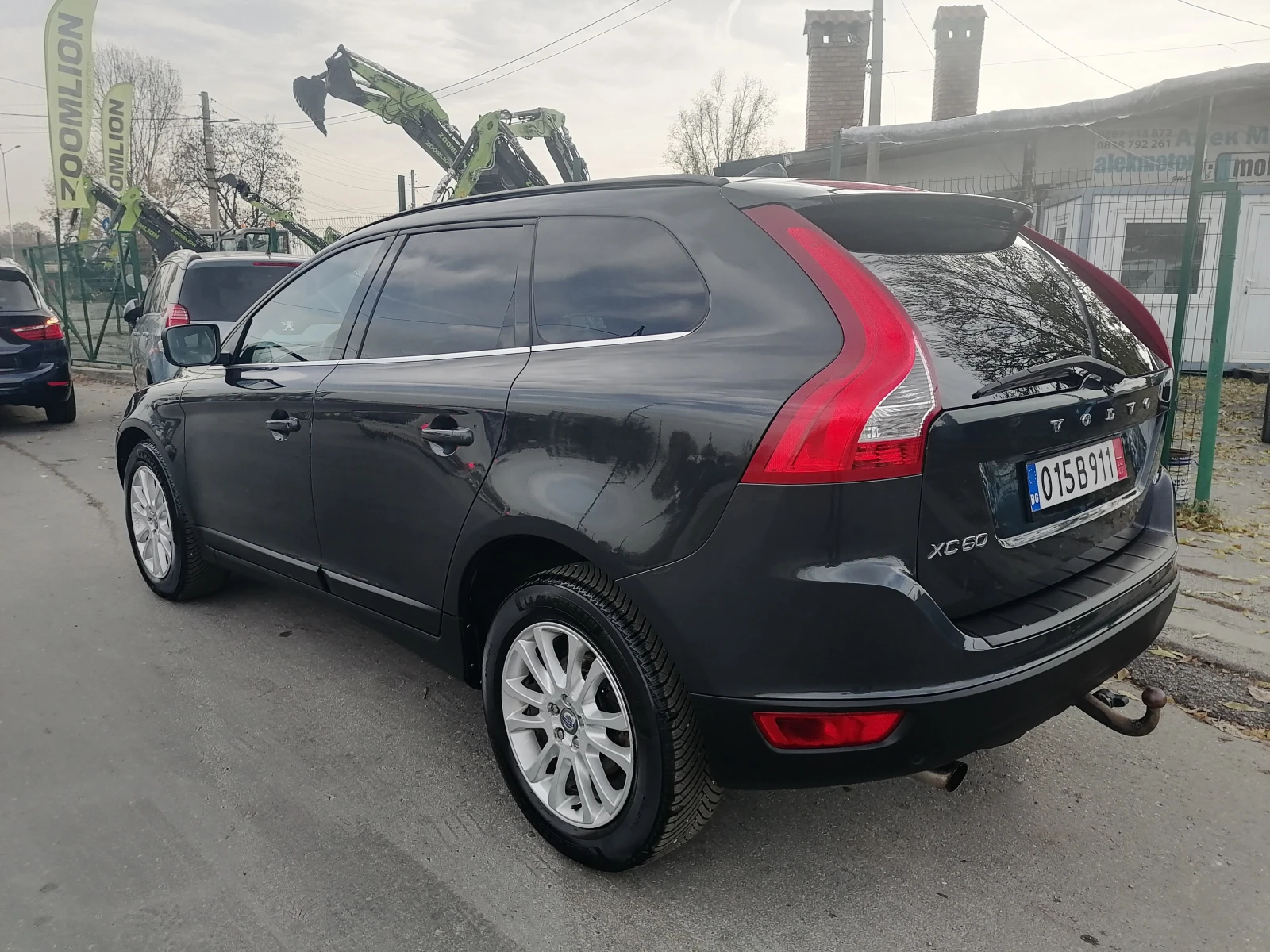 Volvo XC60 2.4D 4WD - изображение 4