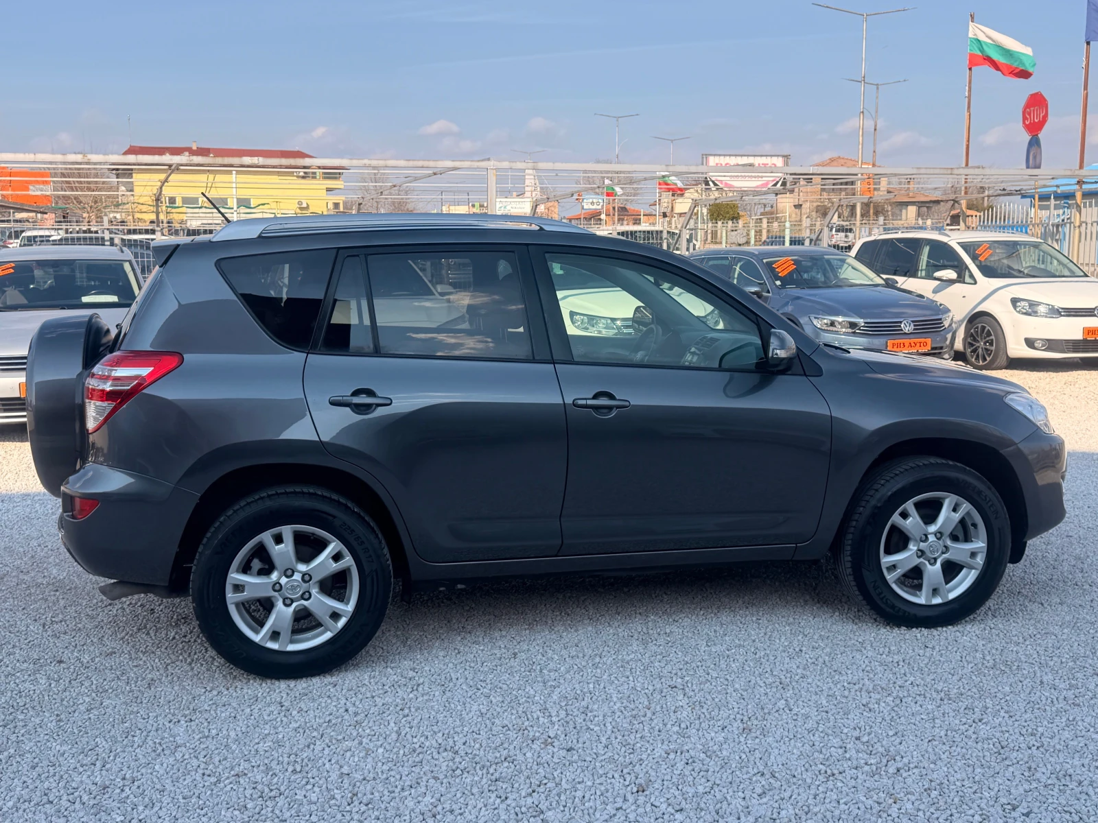 Toyota Rav4 2.2D4d* 6sk* FACE* 150ks* LIZING, снимка 4 - Автомобили и джипове - 53736366