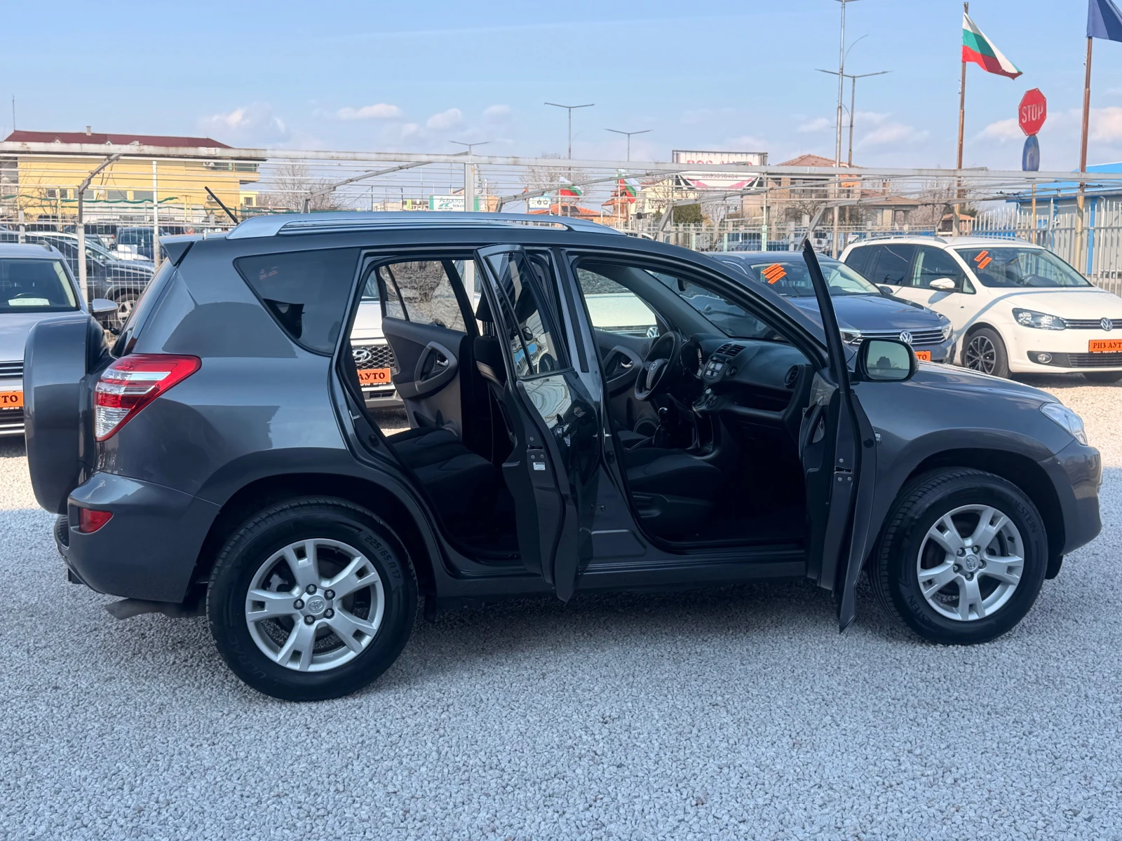 Toyota Rav4 2.2D4d* 6sk* FACE* 150ks* LIZING, снимка 6 - Автомобили и джипове - 53736366