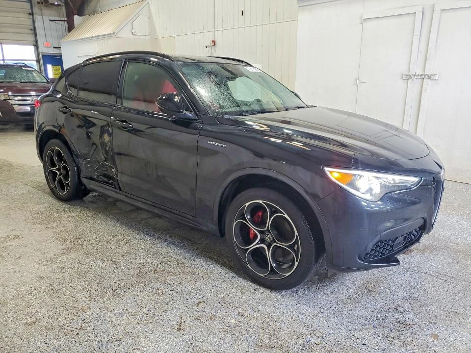 Alfa Romeo Stelvio Ti | Цена до България, снимка 4 - Автомобили и джипове - 53932282