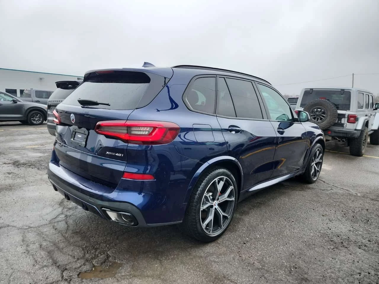 BMW X5 40i M-Sport * Без инциденти * Laser * 360 * CARFAX, снимка 3 - Автомобили и джипове - 54221886