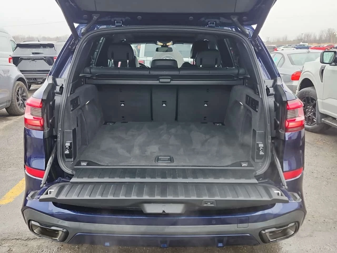BMW X5 40i M-Sport * Без инциденти * Laser * 360 * CARFAX, снимка 14 - Автомобили и джипове - 54221886