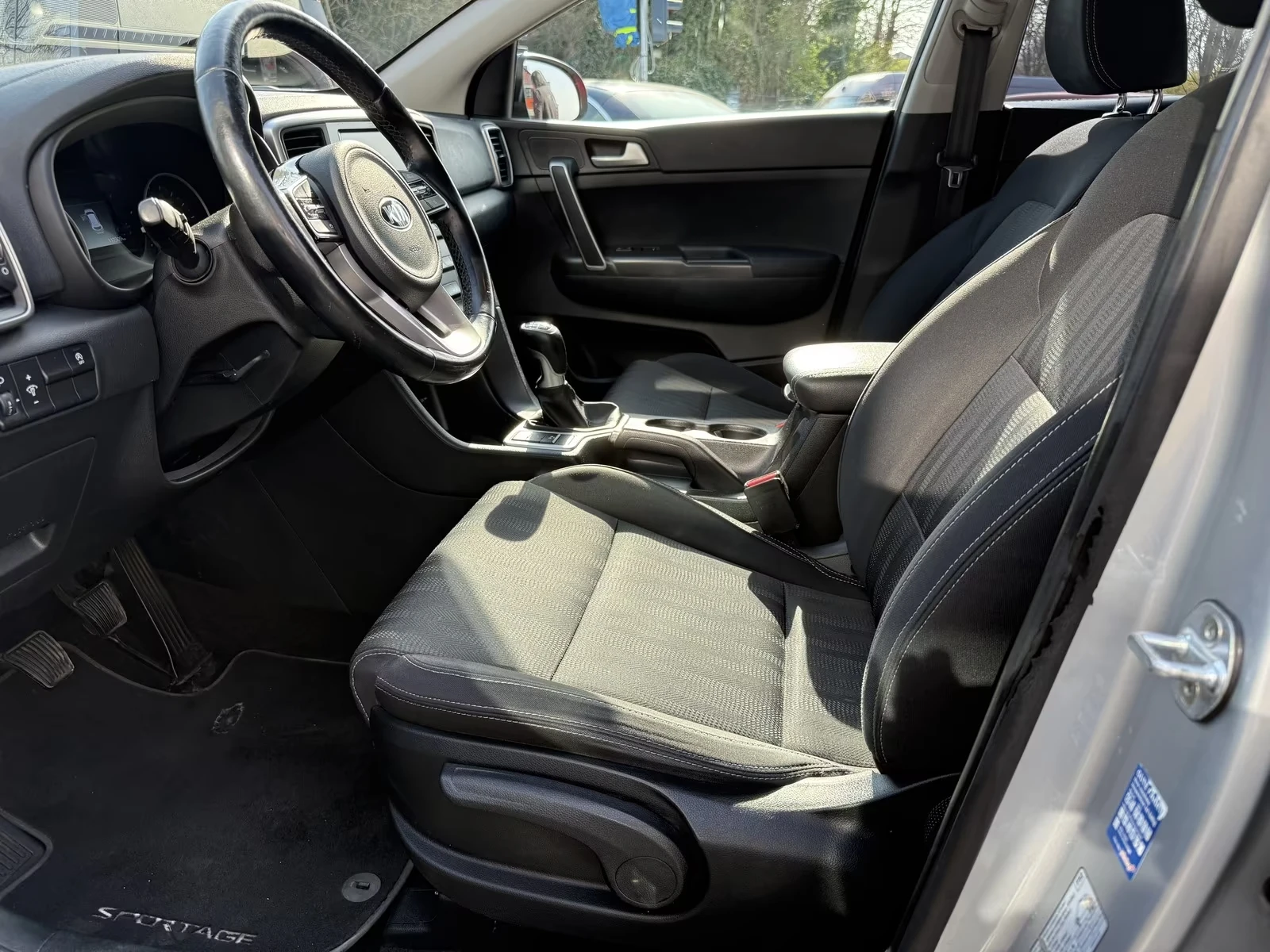 Kia Sportage 1.6GDI/Edition 7| Перфектно състояние| Топ оборудв, снимка 8 - Автомобили и джипове - 54390109