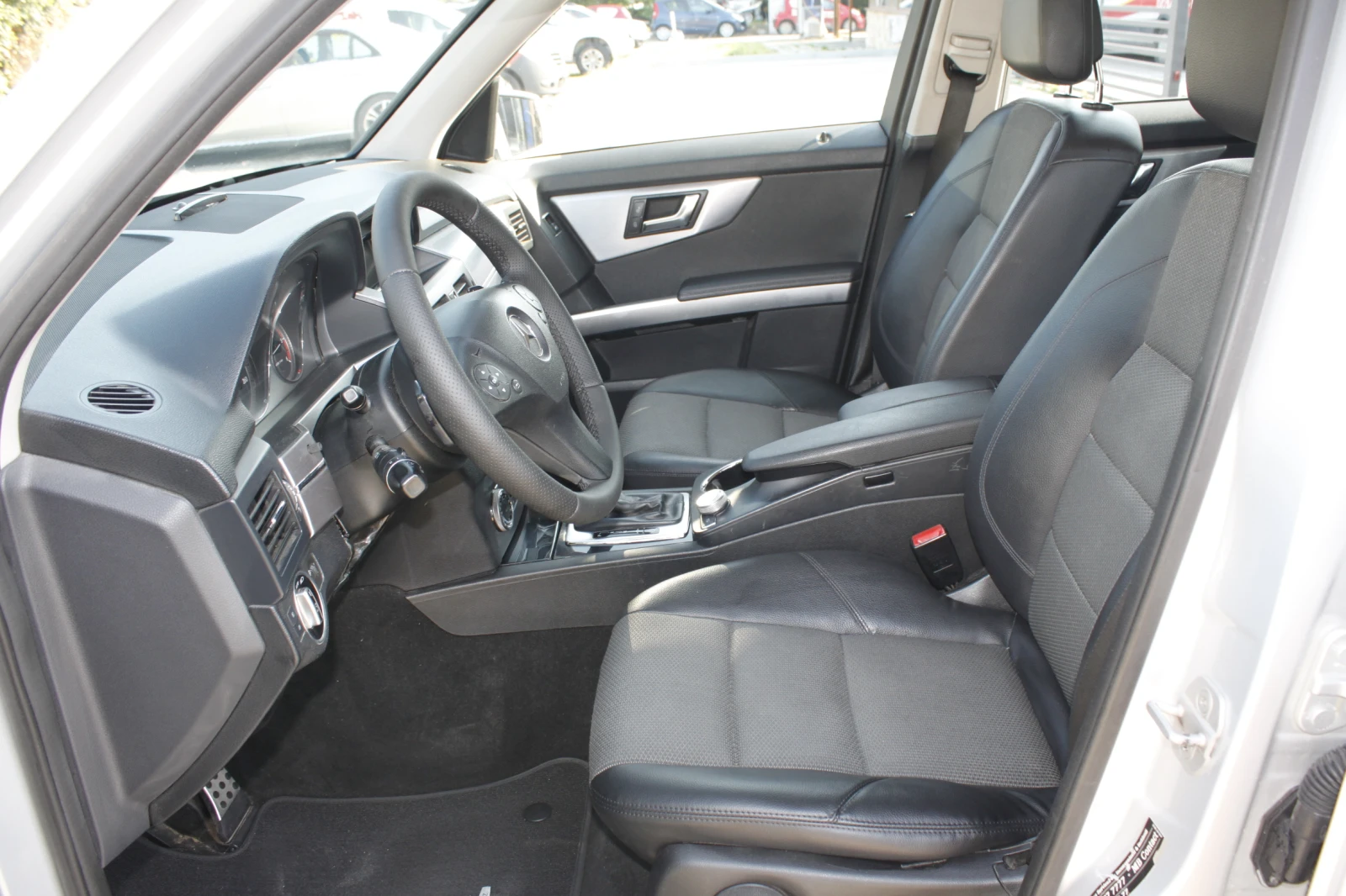 Mercedes-Benz GLK 250CDI 4MATIC, снимка 10 - Автомобили и джипове - 54793682