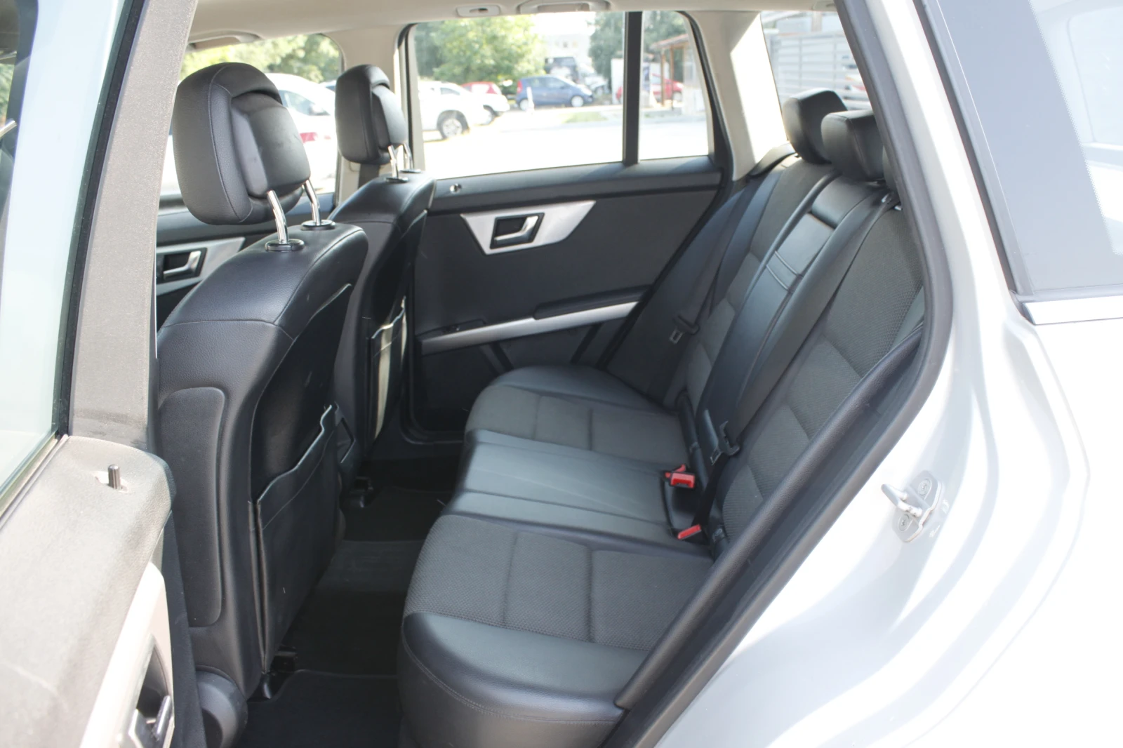 Mercedes-Benz GLK 250CDI 4MATIC, снимка 11 - Автомобили и джипове - 54793682