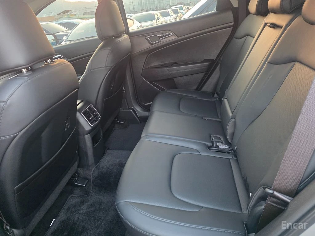 Kia Sportage 2.0 D Prestige 4x4* HARMAN KARDON* ПОДГРЕВ* КАМЕРА, снимка 13 - Автомобили и джипове - 54911073