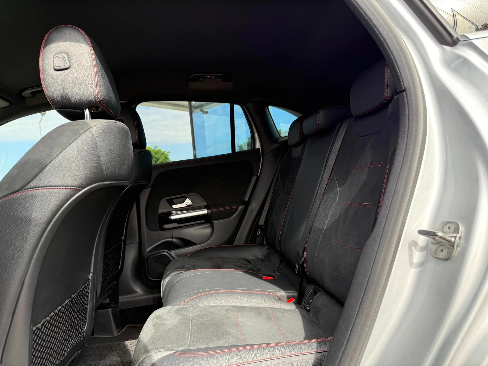 Mercedes-Benz GLA 250 E / AMG LINE / , снимка 13 - Автомобили и джипове - 54966019