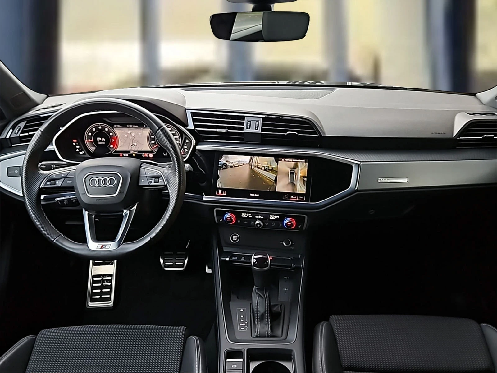 Audi Q3, снимка 4 - Автомобили и джипове - 55260583