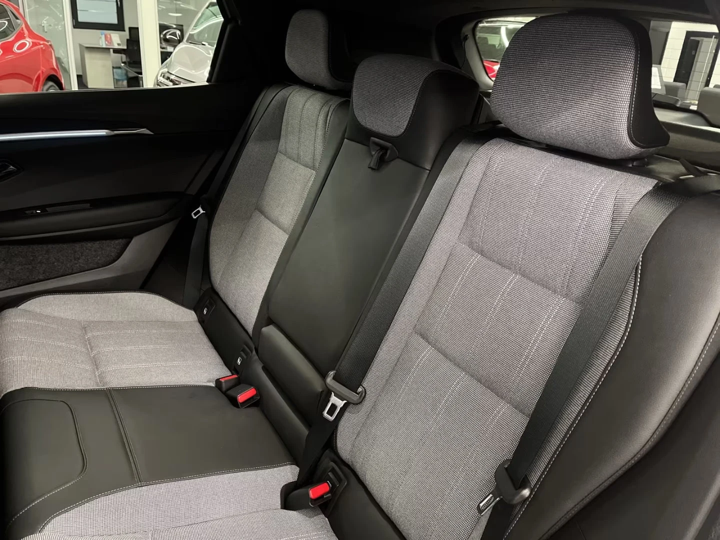 Mitsubishi Eclipse Cross DIAMAN TOP /218HP/CAM/H.PUMP/KLESS/CPLAY/637z, снимка 11 - Автомобили и джипове - 55406683