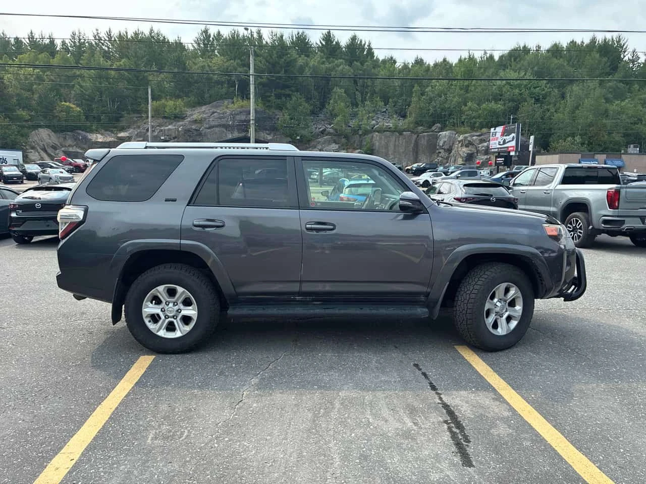 Toyota 4runner * SR5 * CARFAX * ОПЦИЯ ЗА ФИНАНСИРАНЕ , снимка 3 - Автомобили и джипове - 55436172