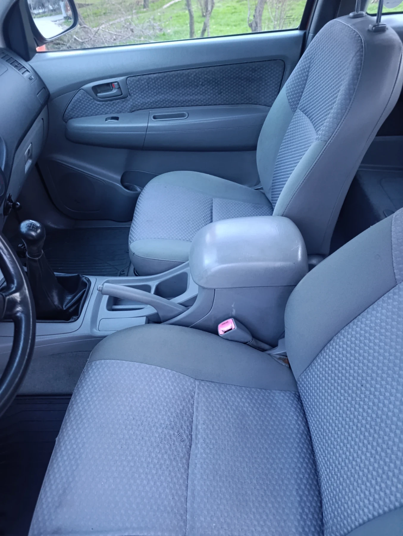 Toyota Hilux, снимка 5 - Автомобили и джипове - 55710449