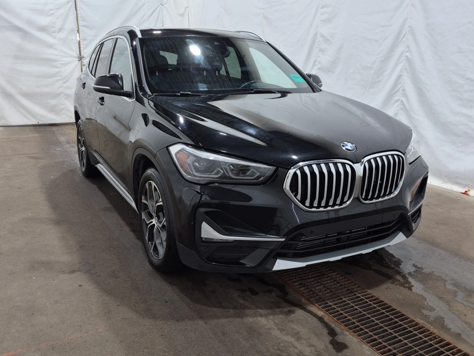 BMW X1 XDRIVE28I * CARFAX * AWD, снимка 2 - Автомобили и джипове - 56306645