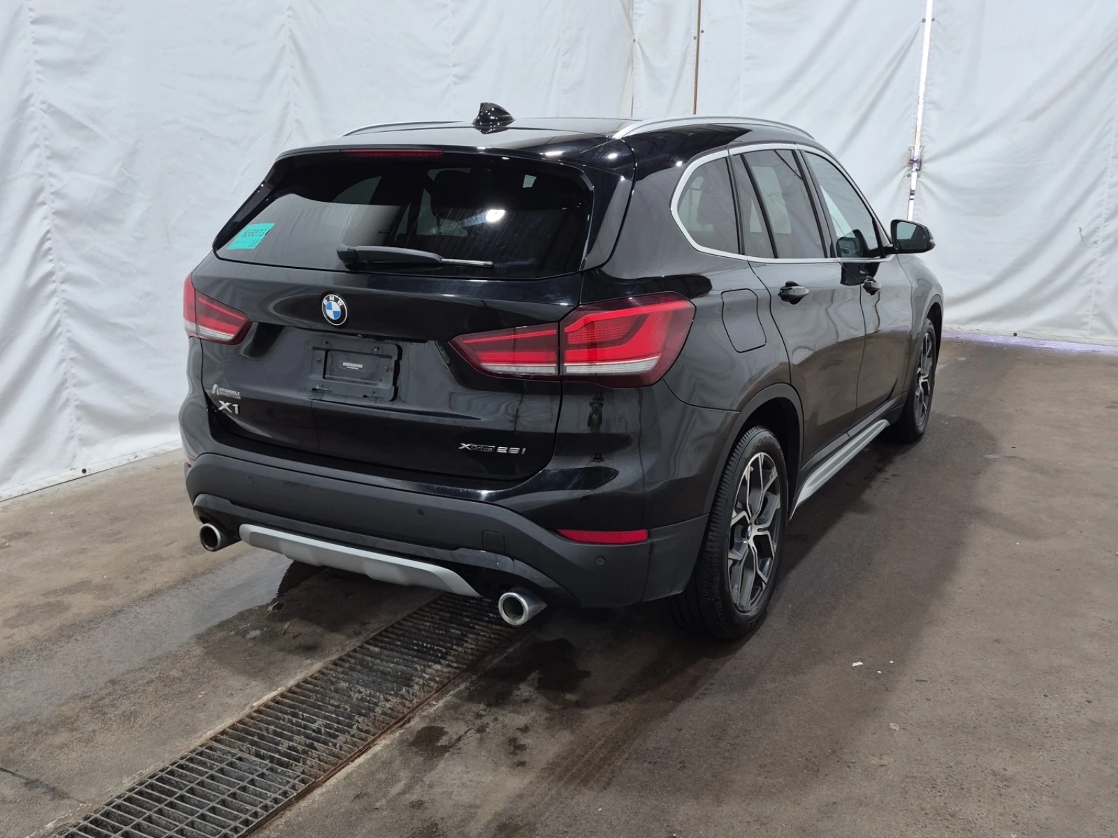 BMW X1 XDRIVE28I * CARFAX * AWD, снимка 3 - Автомобили и джипове - 56306645