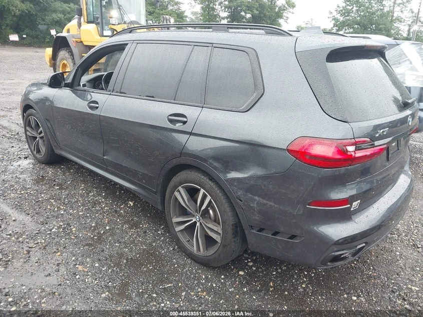 BMW X7 Massage Function/HU/M Aerodynamics PackageD, снимка 4 - Автомобили и джипове - 56674613
