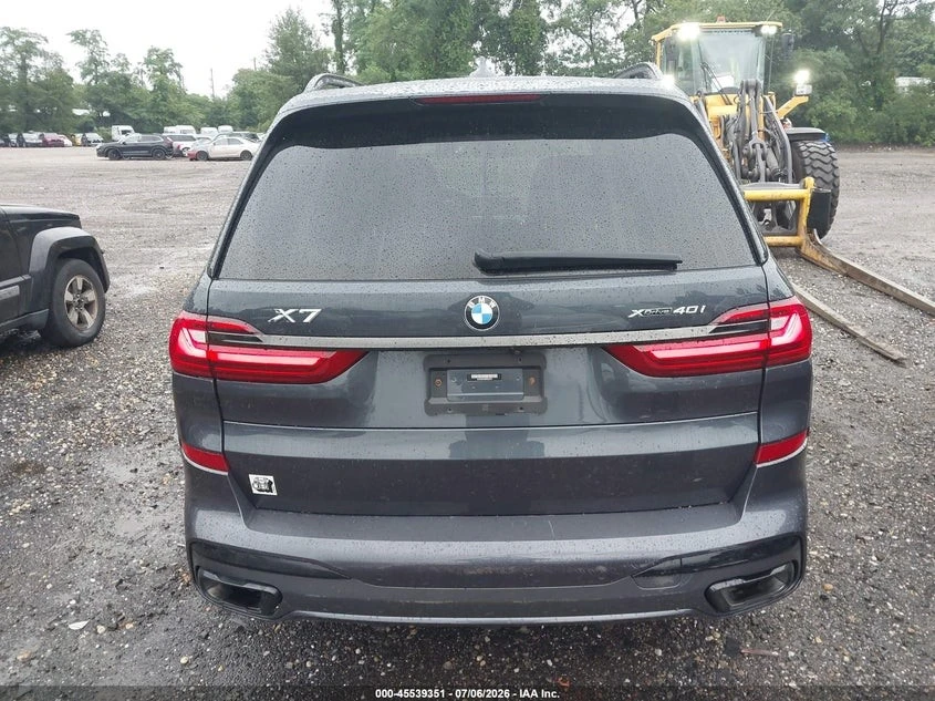 BMW X7 Massage Function/HU/M Aerodynamics PackageD, снимка 6 - Автомобили и джипове - 56674613