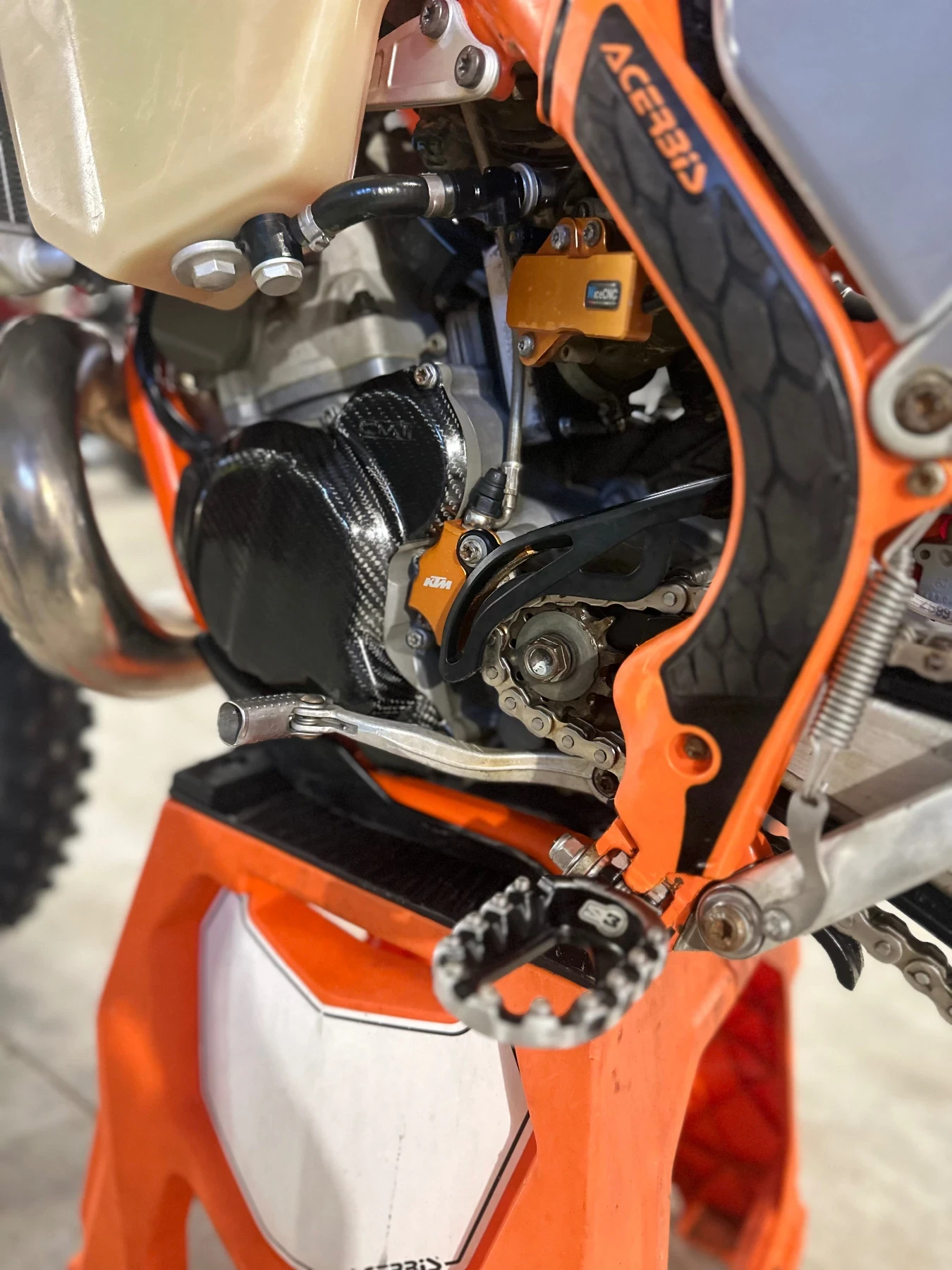 Ktm EXC 300 Tpi - изображение 9