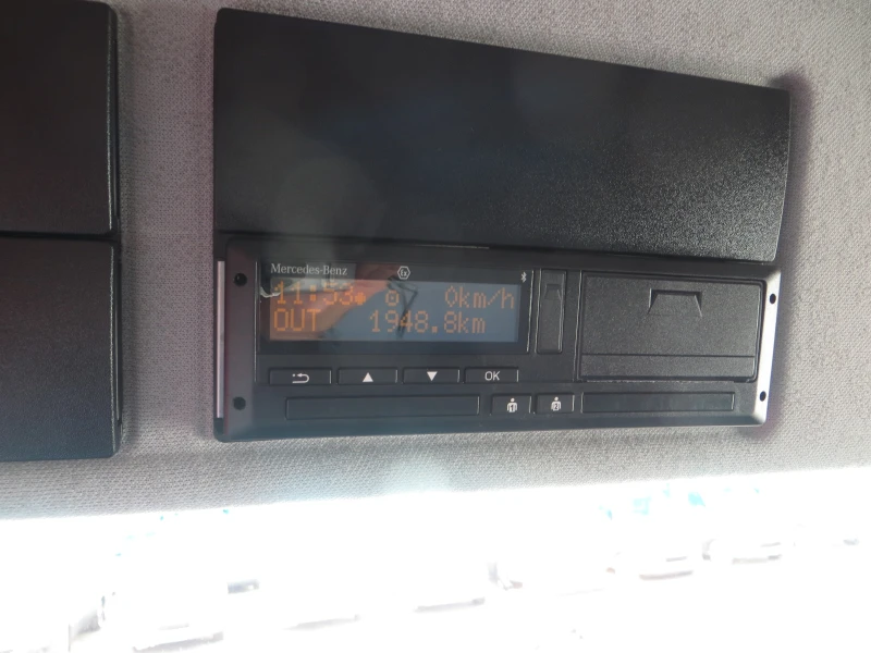 Бетон помпа Mercedes-Benz Arocs, снимка 9 - Индустриална техника - 51770803