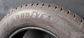Гуми Зимни 215/65R16, снимка 4