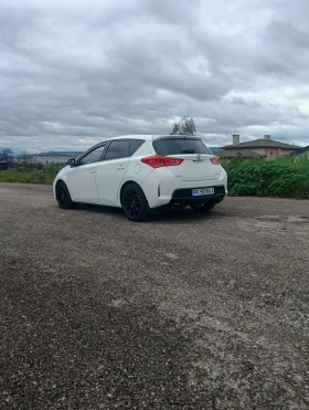 Toyota Auris 2.0 D4D 124кс, снимка 4