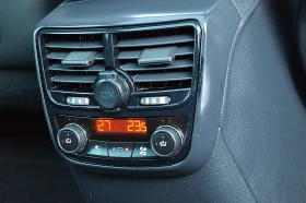 Peugeot 3008 2.2/GT/ШВЕЙЦАРИЯ/LED/НАВИ/ПАНОРАМА/F1, снимка 15