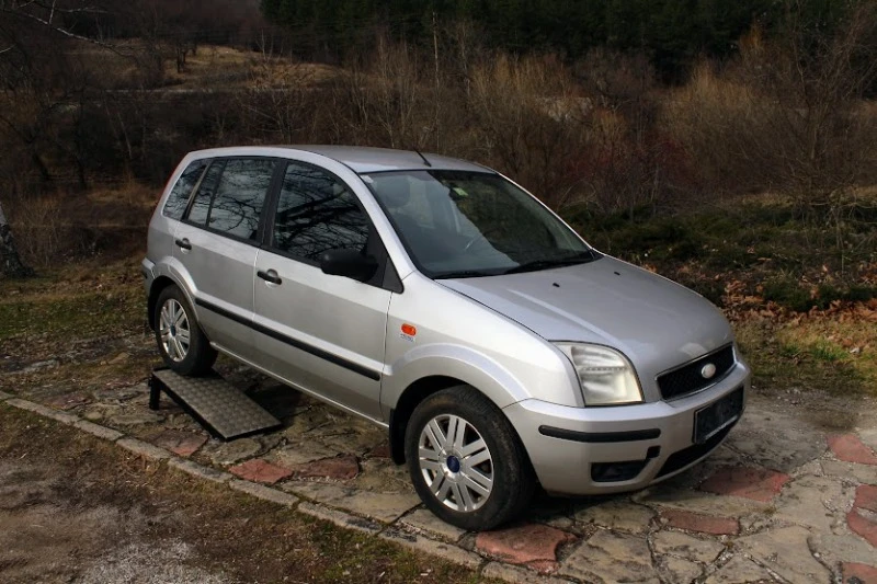 Ford Fusion 1.4TDCI НОВ ВНОС, снимка 14 - Автомобили и джипове - 47403554