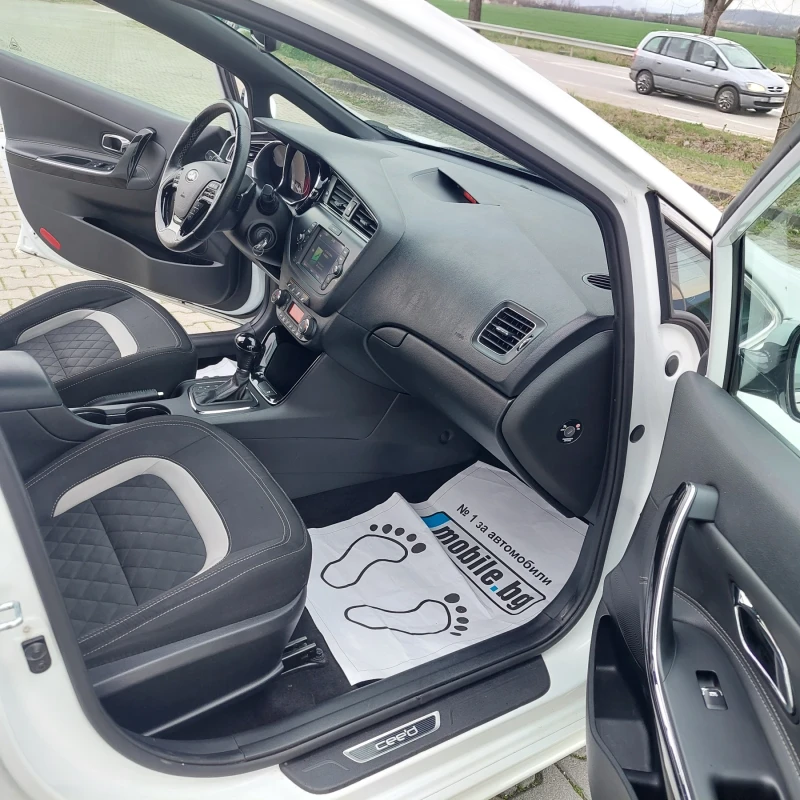 Kia Ceed 1.6 CRDI, снимка 7 - Автомобили и джипове - 44863620