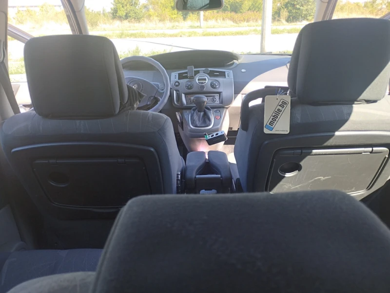 Renault Scenic 1.6 16V, снимка 4 - Автомобили и джипове - 47410874