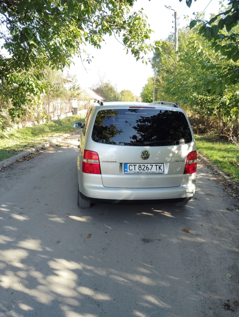 VW Touran 1600, снимка 5 - Автомобили и джипове - 47949609