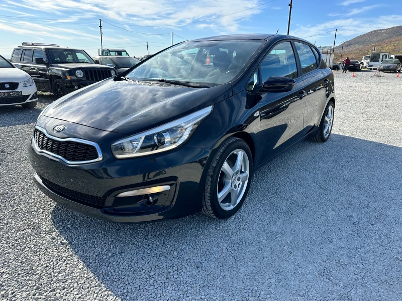 Kia Ceed 1.6 crdi, снимка 3 - Автомобили и джипове - 47869282