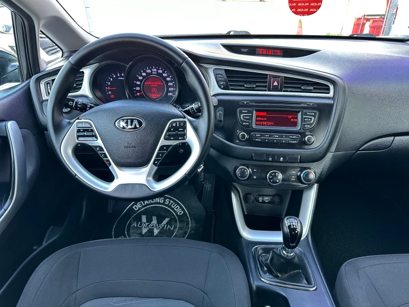 Kia Ceed 1.6 crdi, снимка 14 - Автомобили и джипове - 47869282