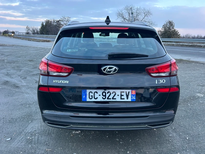 Hyundai I30  1.6d - 116 АВТОМАТИК / НАВИ /ЗАДНА КАМЕРА / ЕВРО6, снимка 6 - Автомобили и джипове - 49226540