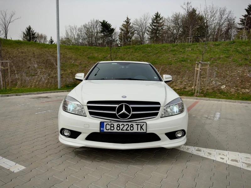 Mercedes-Benz C 300 AMG 4-MATIC, снимка 3 - Автомобили и джипове - 49699106