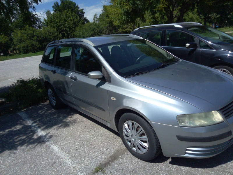 Fiat Stilo 6 скорости комби, снимка 2 - Автомобили и джипове - 51776211