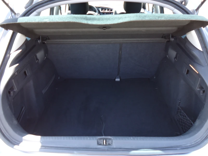 Citroen C4 1.2 PureTech 130 к.с. 86 000 км. ., снимка 9 - Автомобили и джипове - 50781378