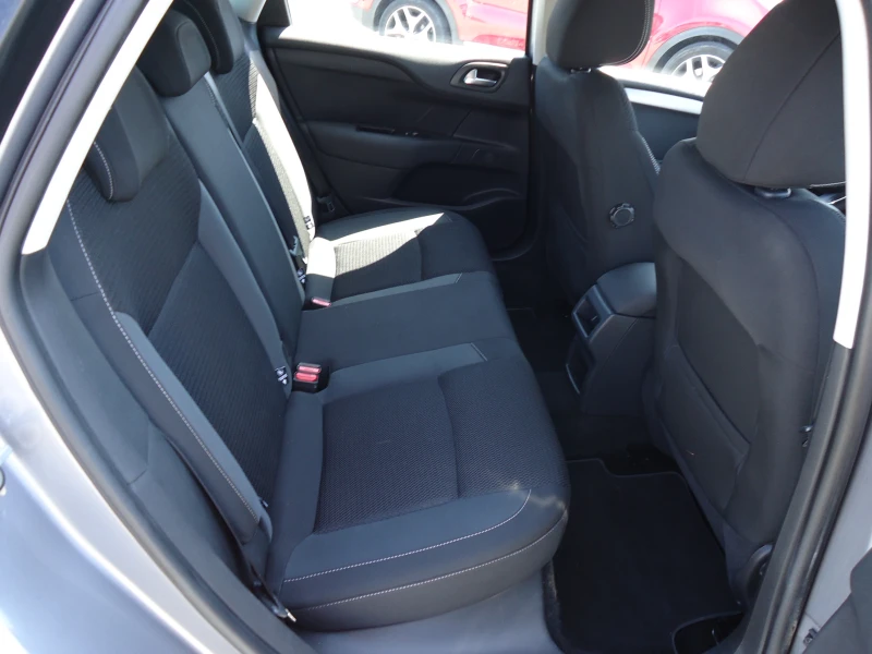 Citroen C4 1.2 PureTech 130 к.с. 86 000 км. ., снимка 10 - Автомобили и джипове - 50781378