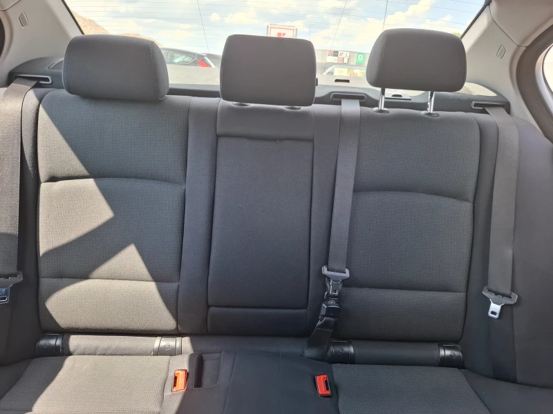 BMW 520 XDrive, снимка 9 - Автомобили и джипове - 52358489