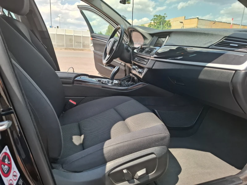 BMW 520 XDrive, снимка 8 - Автомобили и джипове - 52358489