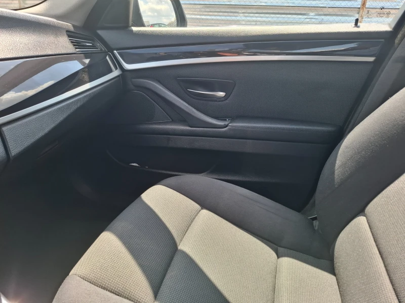 BMW 520 XDrive, снимка 5 - Автомобили и джипове - 52358489