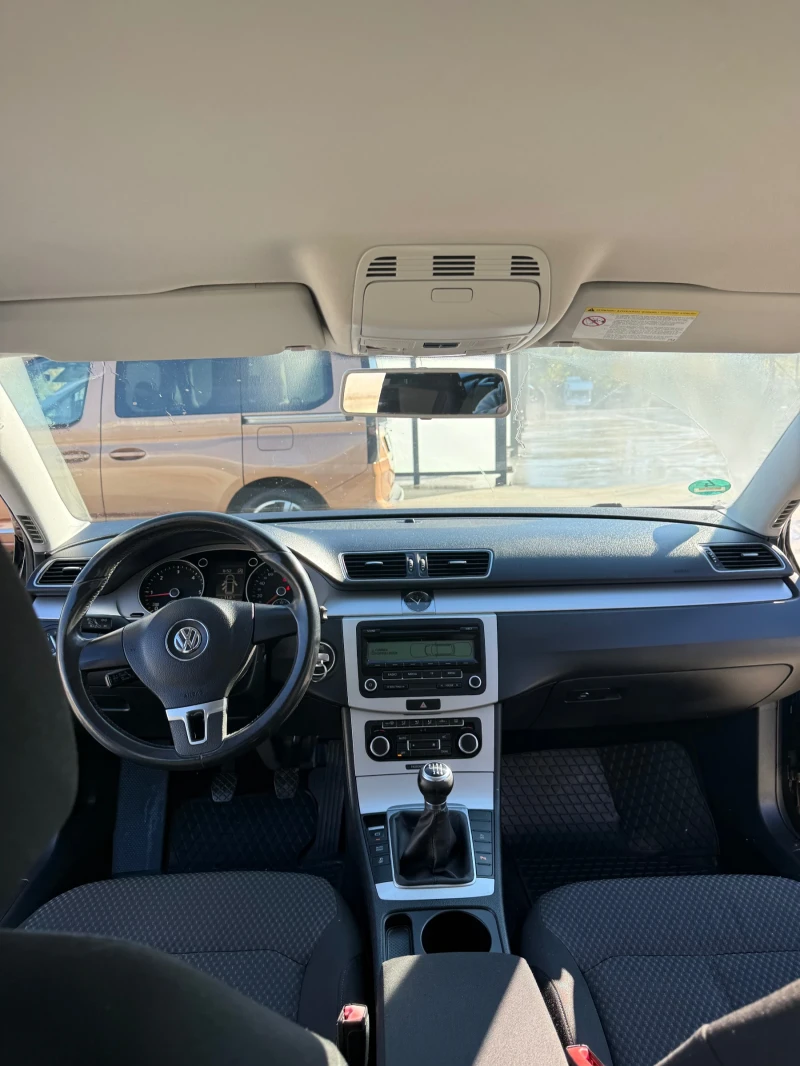 VW Passat 1.6 BlueMotion , снимка 6 - Автомобили и джипове - 52403599