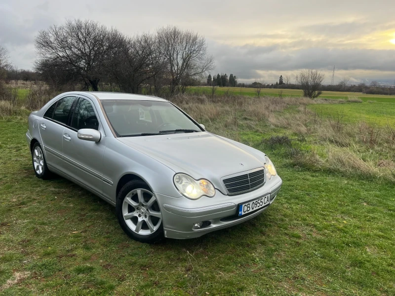 Mercedes-Benz C 220, снимка 5 - Автомобили и джипове - 52697534