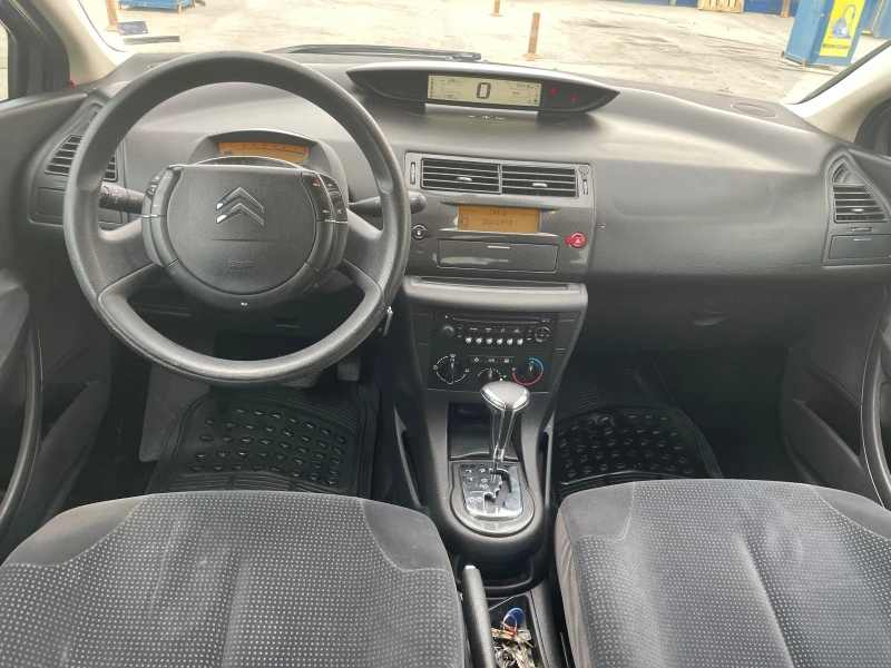 Citroen C4 1.6i, снимка 9 - Автомобили и джипове - 52864927