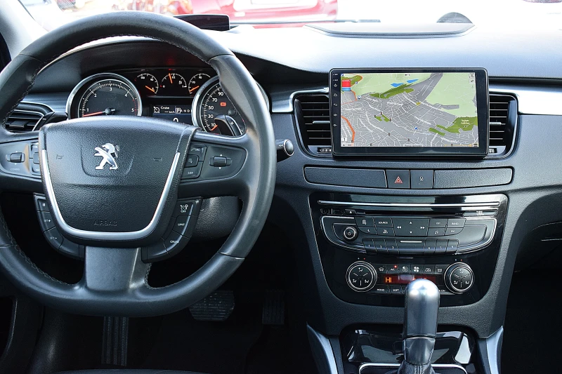 Peugeot 3008 2.2/GT/ШВЕЙЦАРИЯ/LED/НАВИ/ПАНОРАМА/F1, снимка 8 - Автомобили и джипове - 53076865