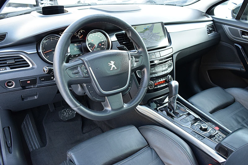 Peugeot 3008 2.2/GT/ШВЕЙЦАРИЯ/LED/НАВИ/ПАНОРАМА/F1, снимка 6 - Автомобили и джипове - 53076865