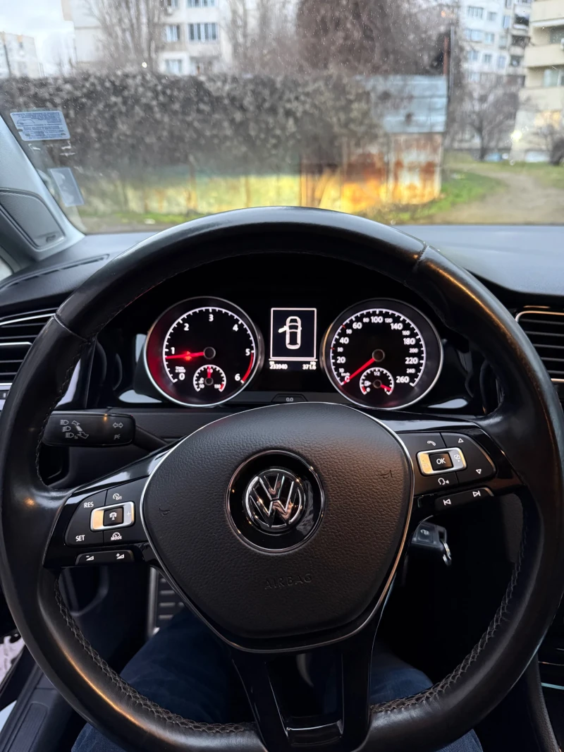 VW Golf, снимка 2 - Автомобили и джипове - 53407112