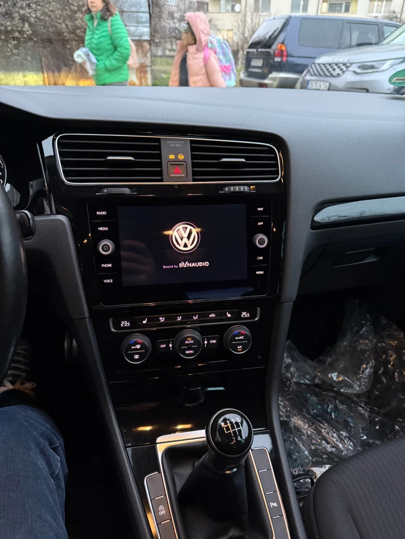 VW Golf, снимка 8 - Автомобили и джипове - 53407112